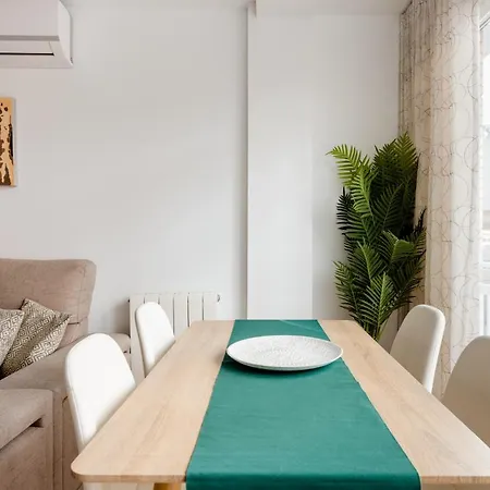 Nuevo Centro Apartment *